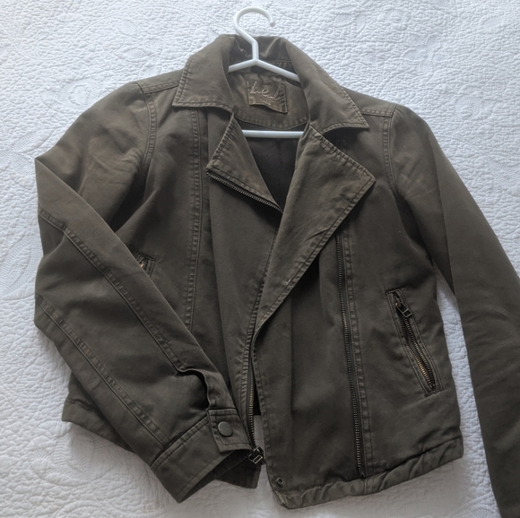 Aritzia Talula cropped jacket - Picture 1 of 3